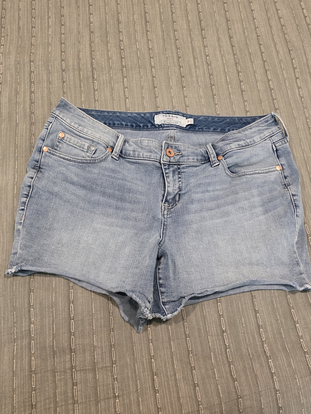 Torrid Light Wash Denim Cutoff Shorts - Light Blue